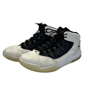 Nike Air Jordan Max Aura, White/Black-Black  AQ9084-100 Sneaker